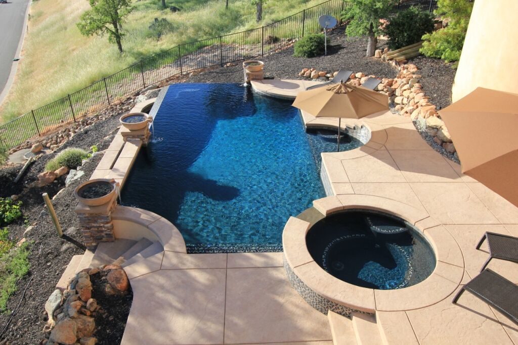 Best Designs For Pools With Raised Spas, Inground Pool With Spa Designs