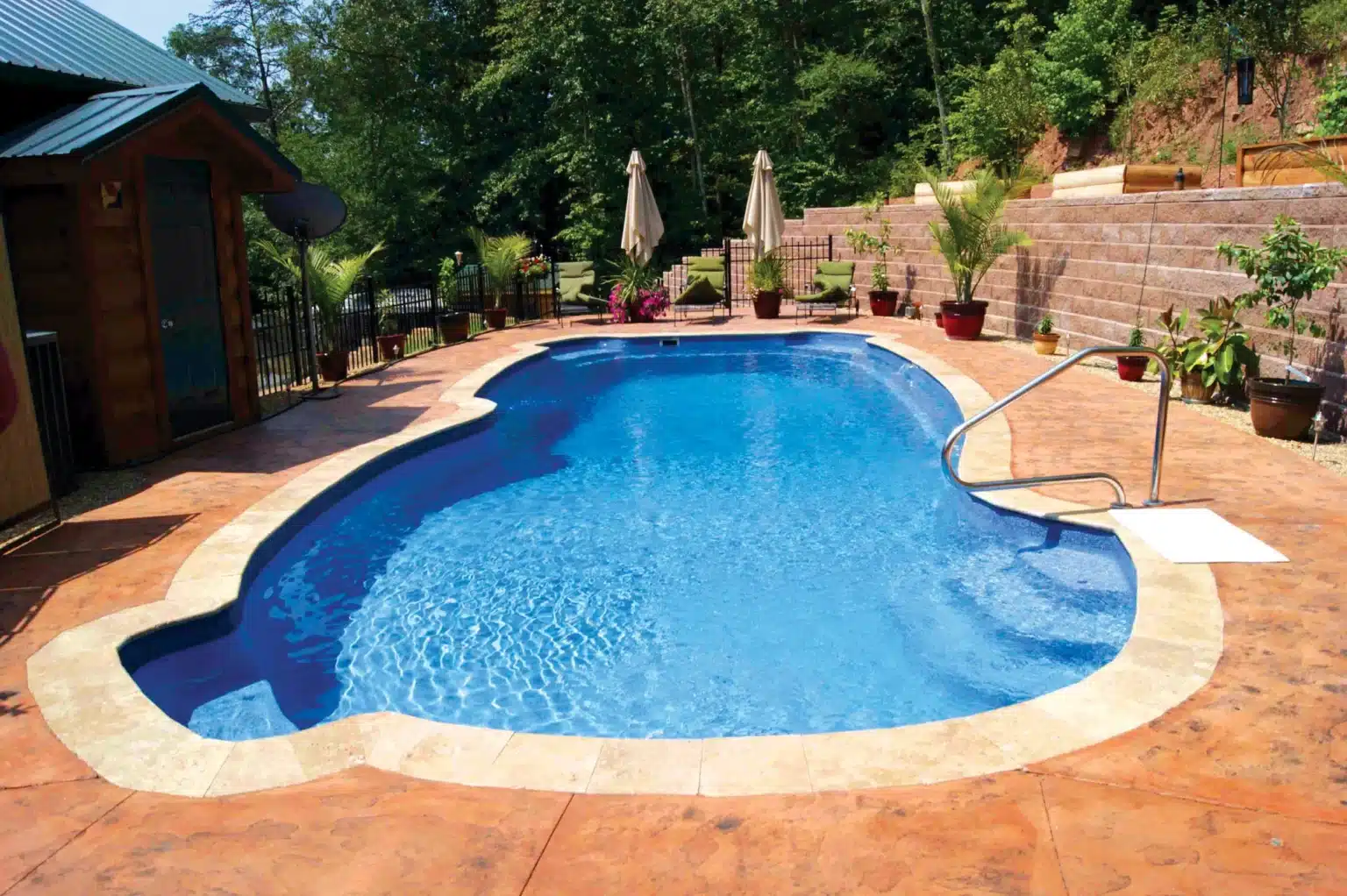 Pool Builders - Premier Pools & Spas
