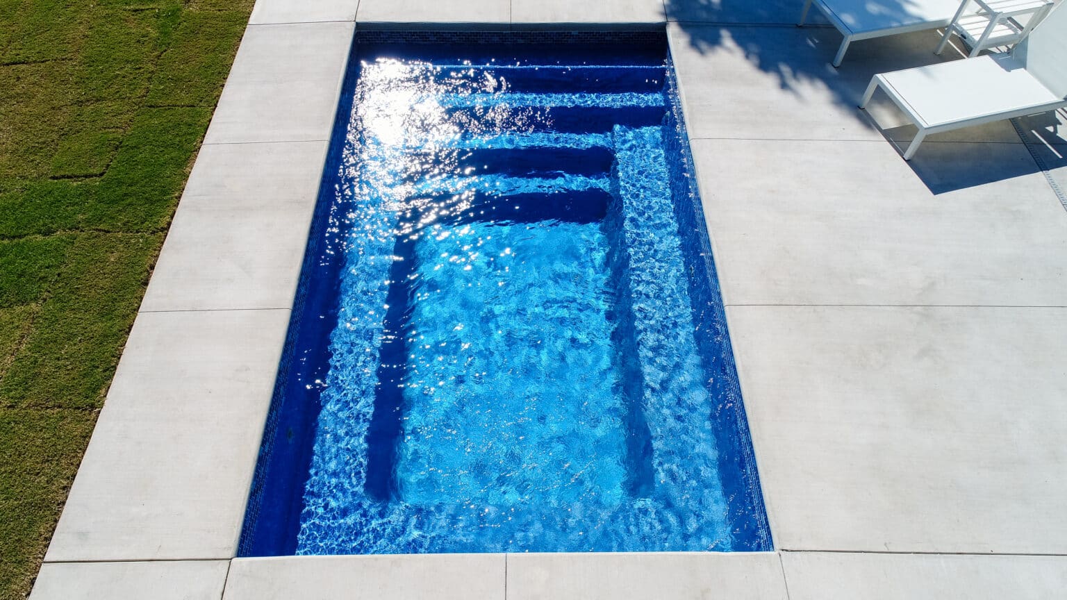New Hampshire pool builders — Premier Pools & Spas