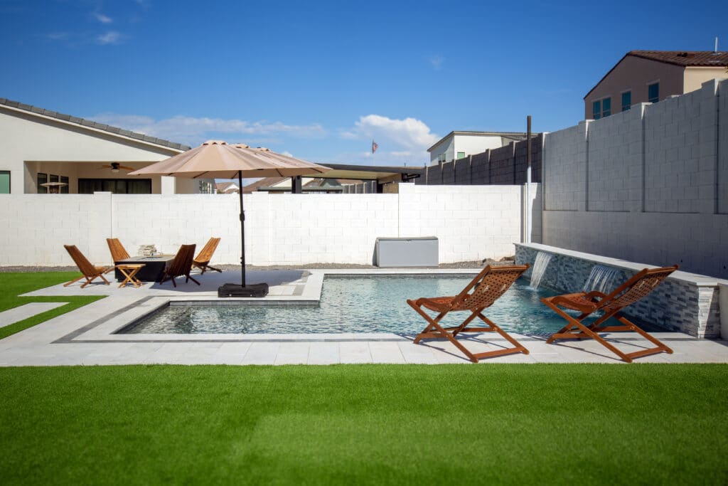 bakersfield pool builder